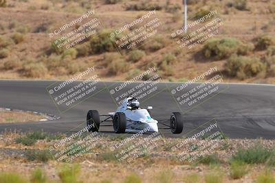 media/Jun-01-2025-CalClub SCCA (Sun) [[eae223c5dd]]/Group 3/Qualifying/